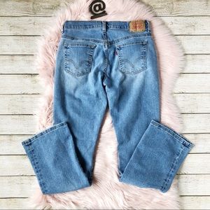 Levi’s | 515 Boot Cut Light Wash Jeans 6